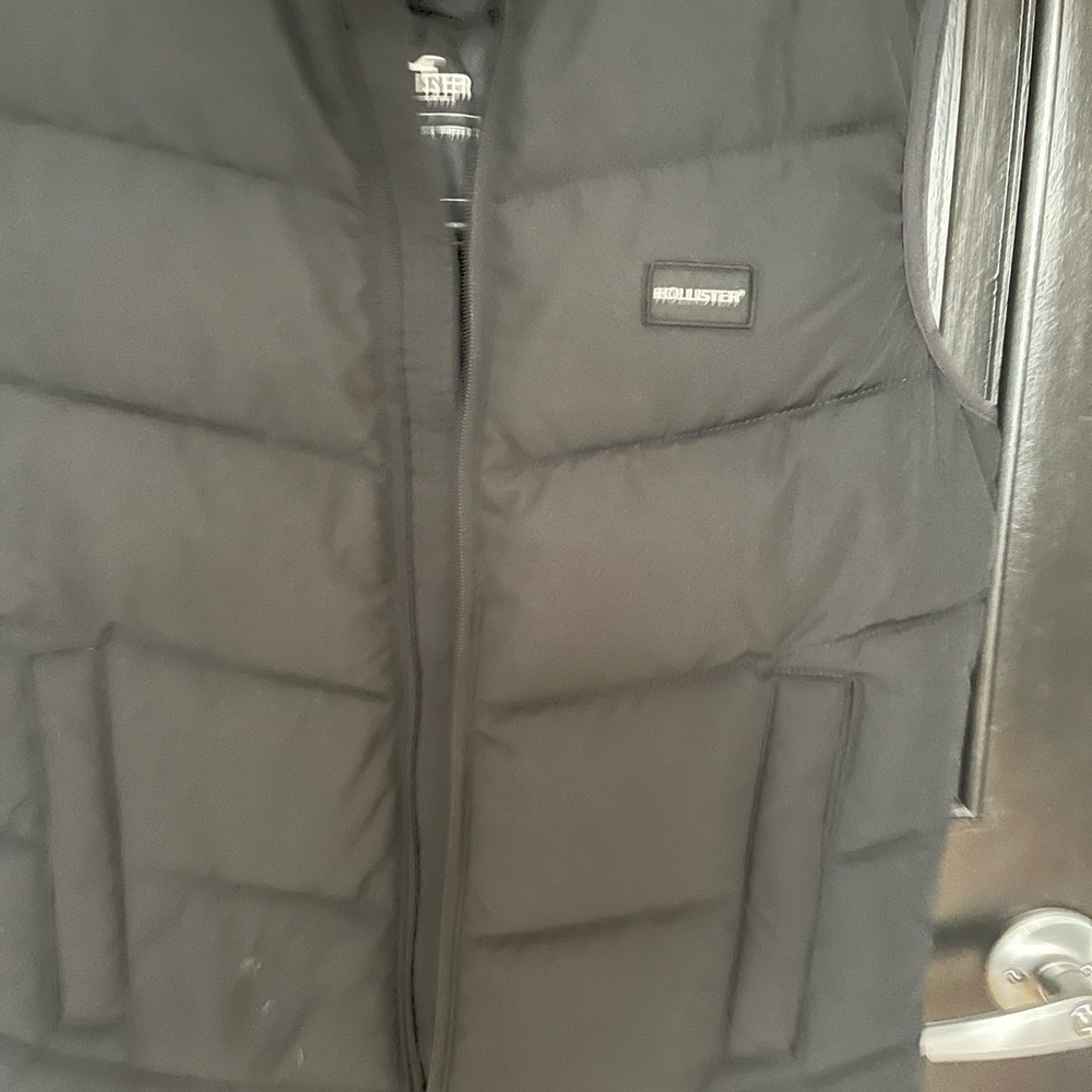Hollister Men's Black Puffer Jacket